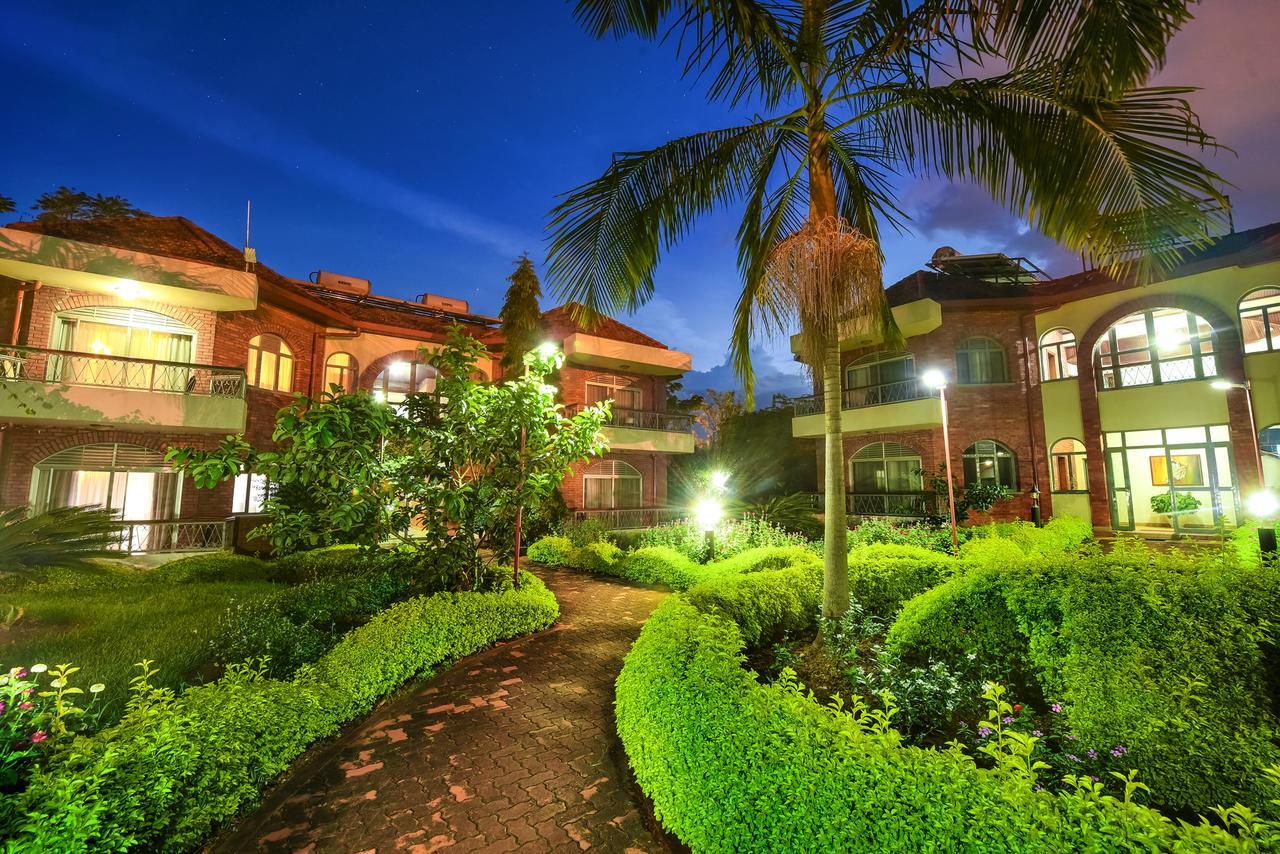 Hotel Chez Lando Кігалі Екстер'єр фото